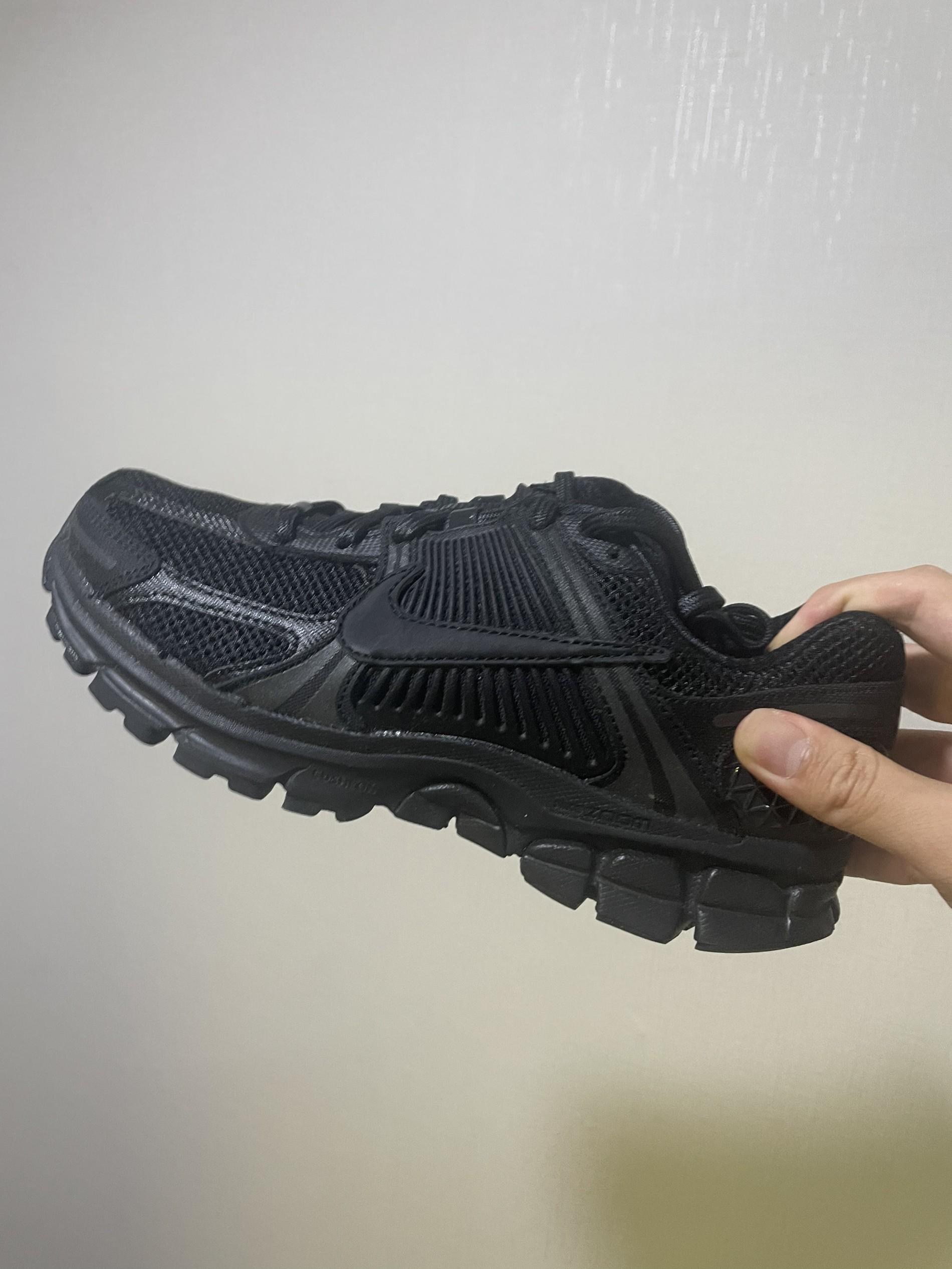 nike黑武士v5复古跑鞋